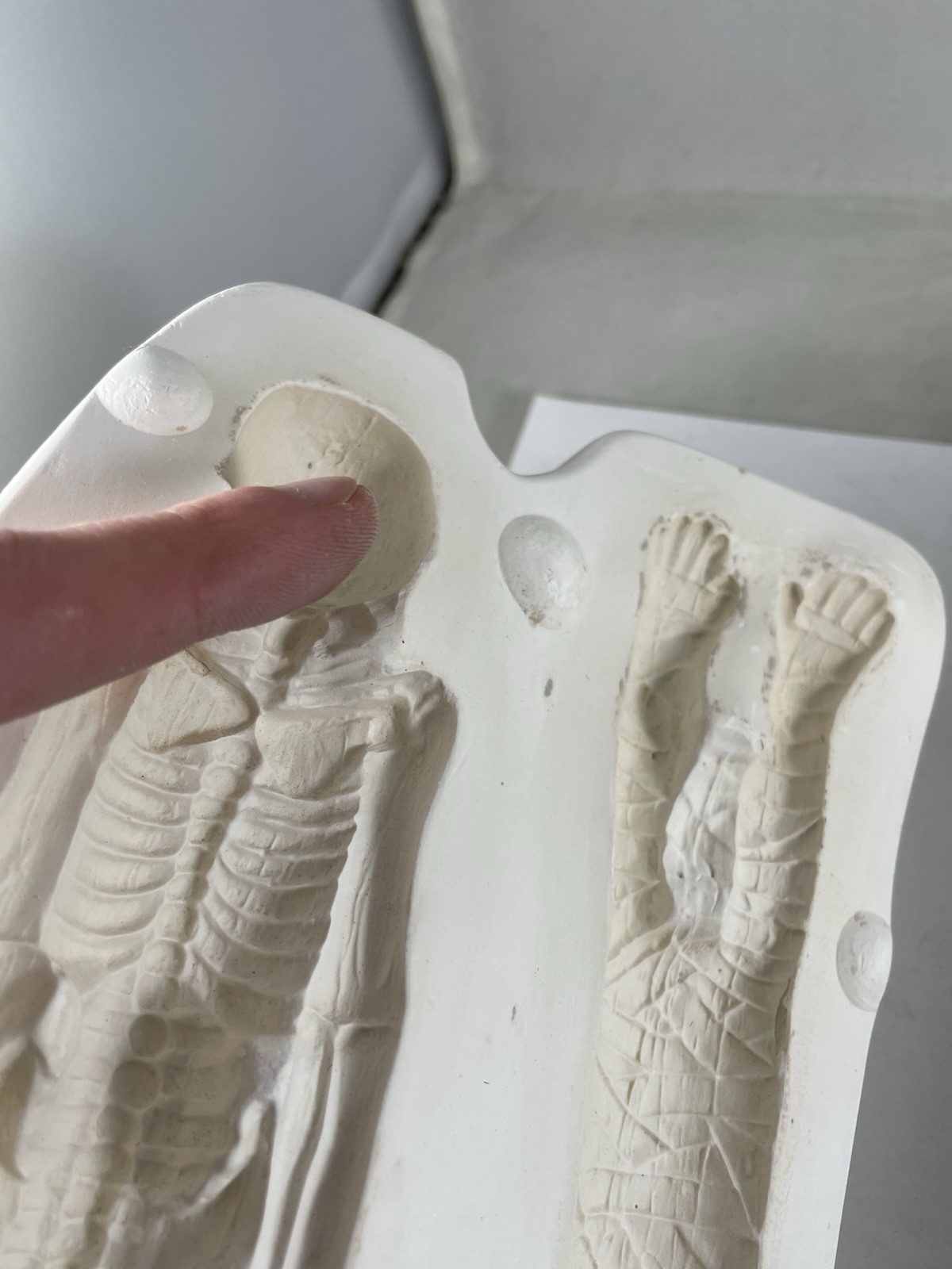 Nowell’s Inc Ceramic Casting Mold Skeleton & Mummy Figurine #NM-1797 Halloween