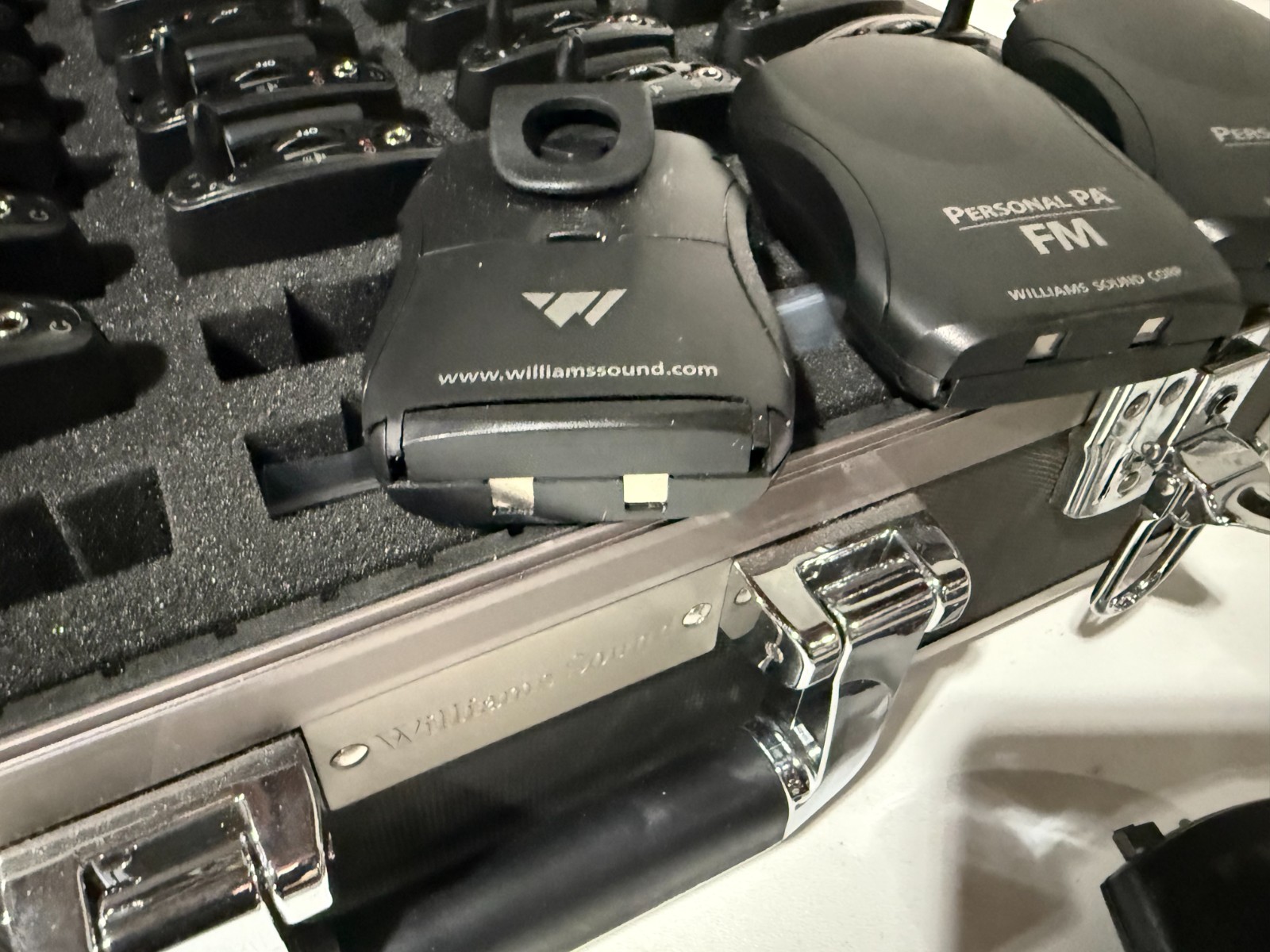 Lot of 30 Williams Personal PA Receiver Tour System R35-8 & 1 Transmitter T36