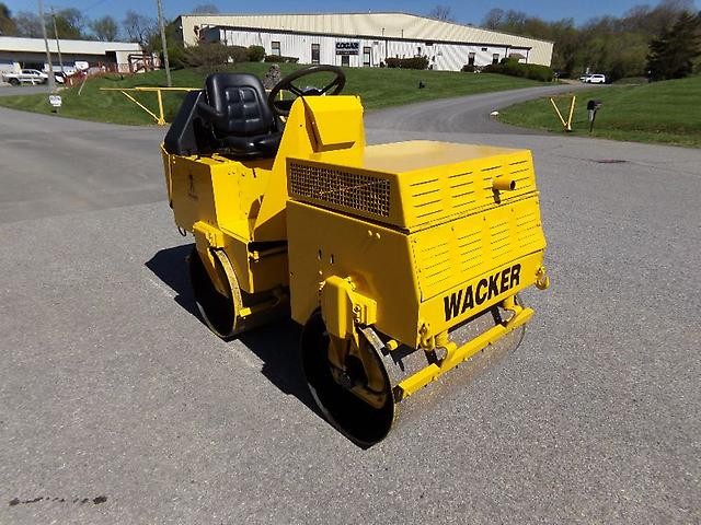 1993 WACKER RD880V 35" ARTICULATING DOUBLE DRUM VIBRATORY ROLLER