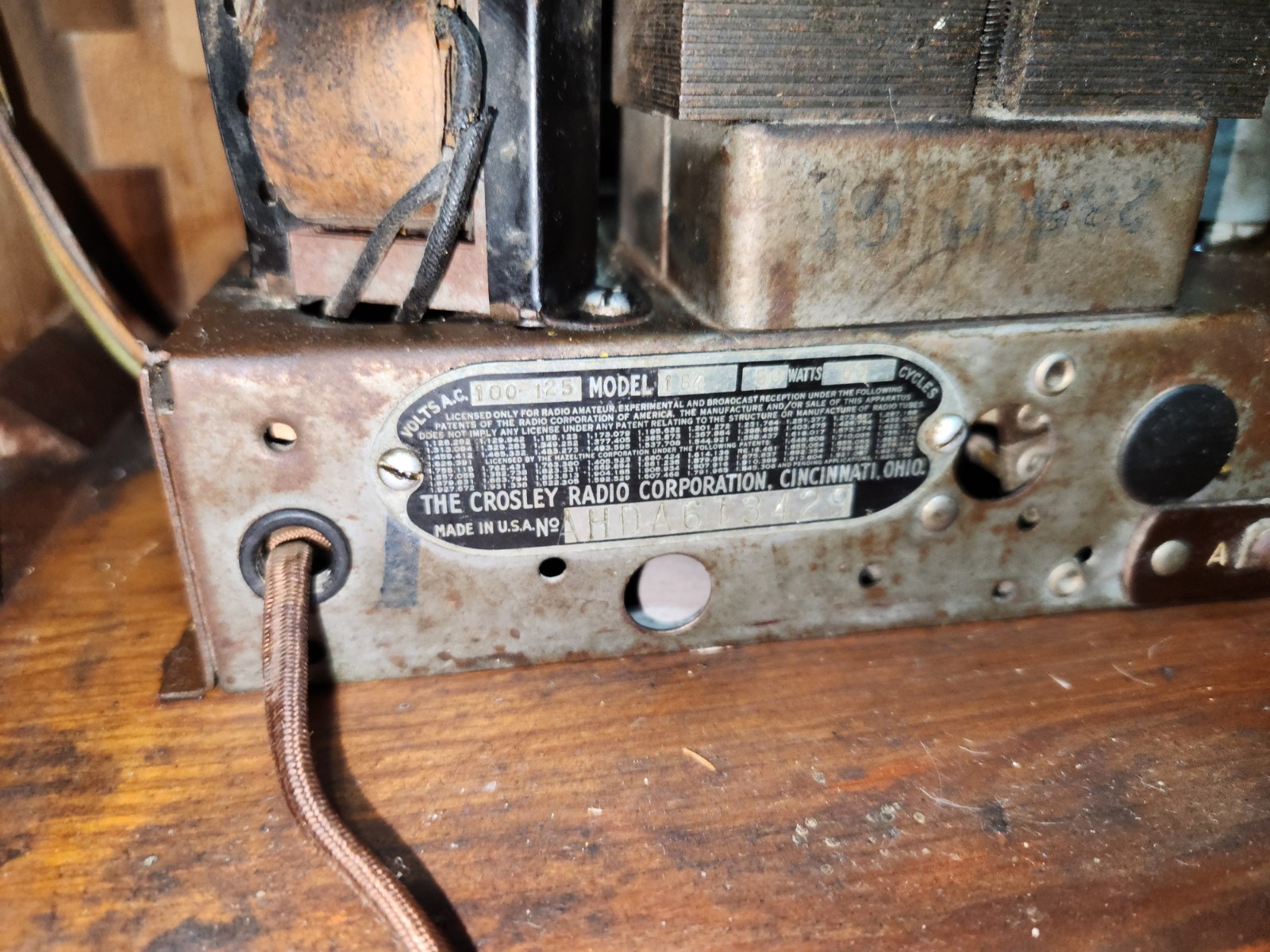 Art Deco CROSLEY Tombstone Table Top Tube Radio 1933/34 ~ Model 184