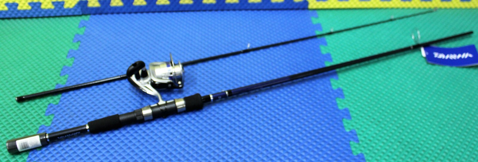 Daiwa Shock Spinning Combo 7' 0" Rod W/3000-2B Reel 2BB DSK30-2B/F702M