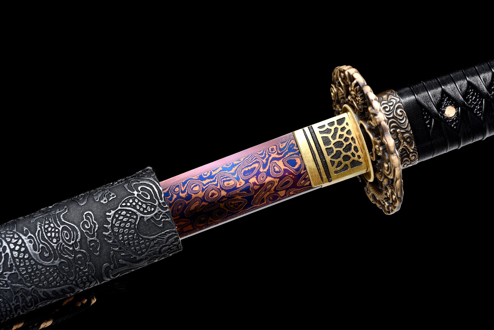 Handmade Full Tang Japanese Samurai Katana Sword Damascus Folded Steel Sharp