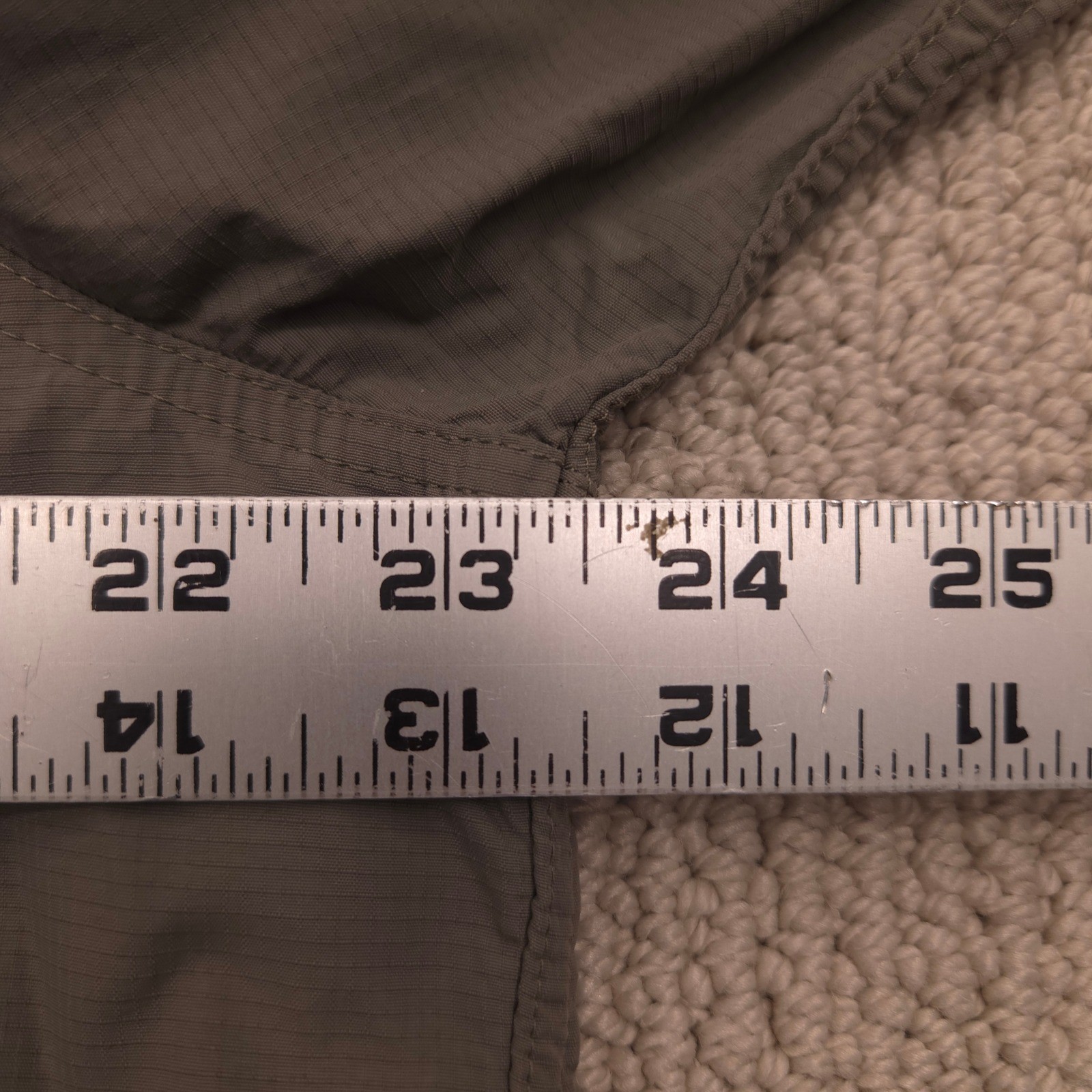 Eddie Bauer Travex Long Sleeve Button Up Vented Shirt Olive Green Mens Large