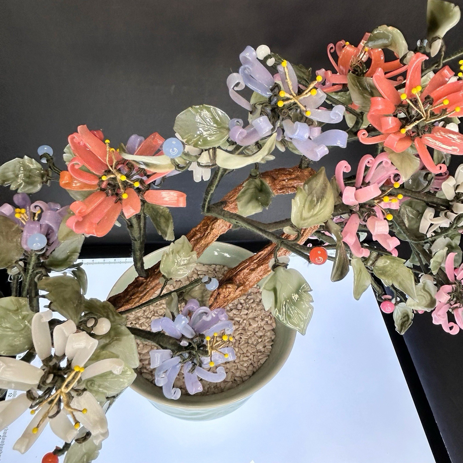 Vintage Chinese Jade Quartz Stone Glass Bonsai Tree Celadon Pot Curly Leaf Large