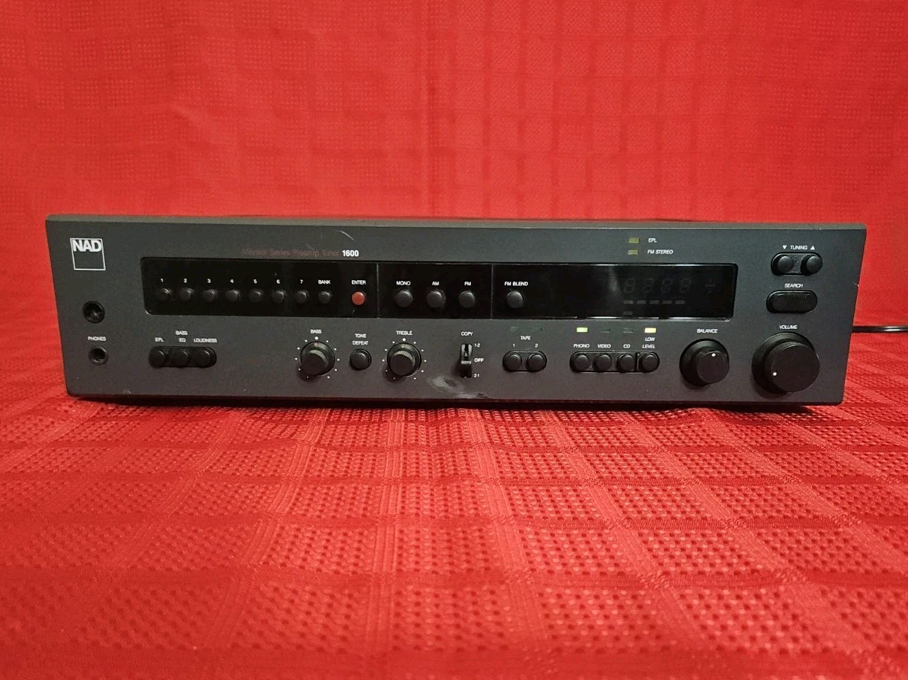 NAD 1600 Stereo Preamp / Tuner ~Powers On ~No Sound Output~ Sold As Is~ Read ~