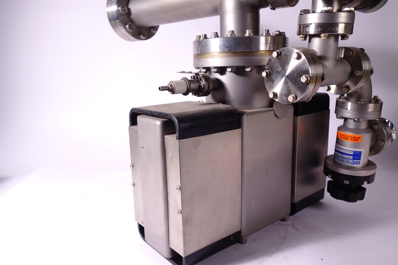 UTI Quadrupole Mass Spectrometer with Varian Ion Pump