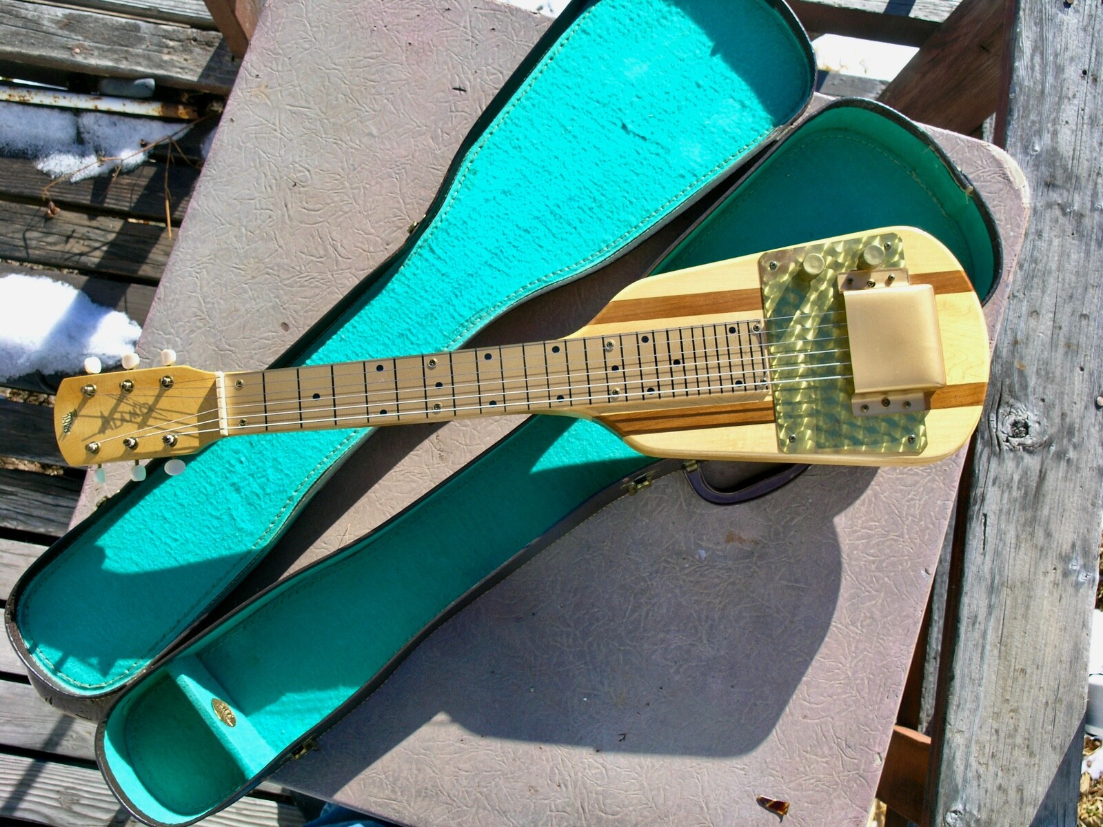 c.1950 ALAMO EMBASSY LAP STEEL GUITAR & Original HARD CASE