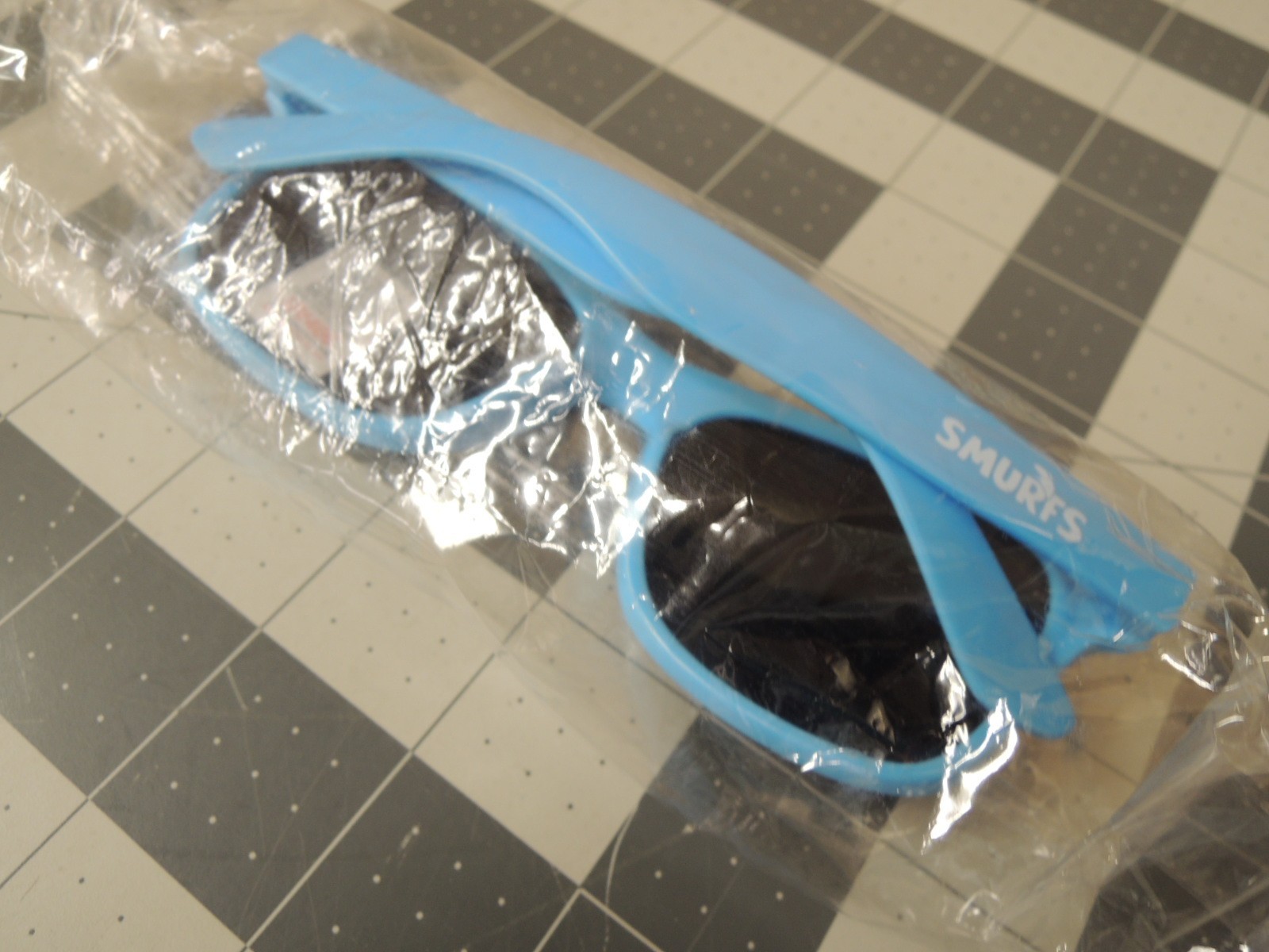 Genuine Smurfs Blue Promotional Sunglasses - NEW IN PACKAGE