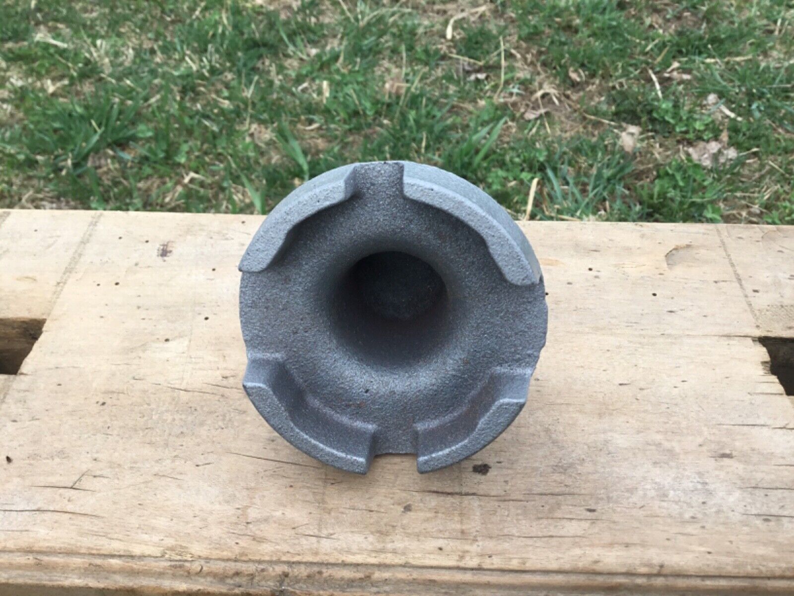 Ratchet Starter Clutch Removal Tool OEM Briggs and Stratton