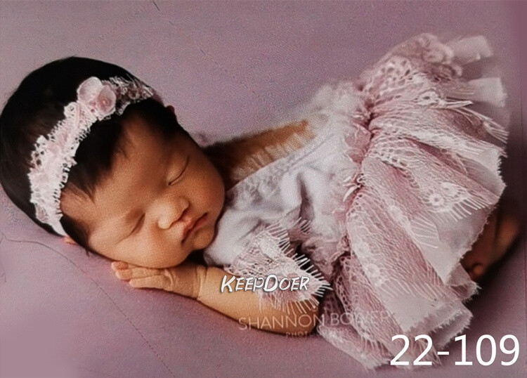 Newborn Studio Photo Shoot Photography Prop Baby Girl Lace Dress Pillow Hat Set