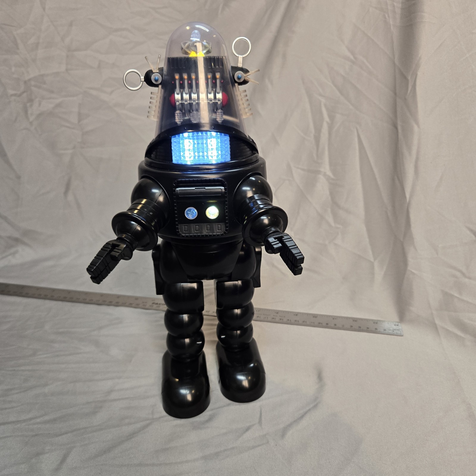 Robbie The Robot Forbidden Planet Walking Talking Working 14” Lights Sounds