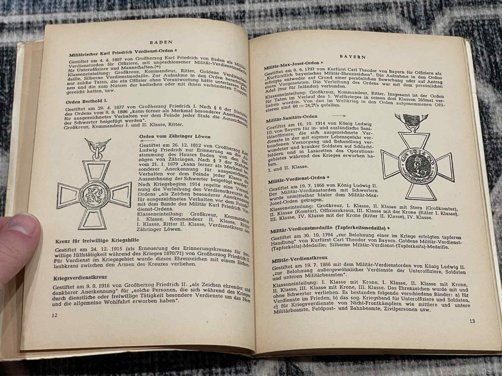 1955 Post WW2 WWII German Book Fur Tapferkeit und Verdienst Medals Awards Guide