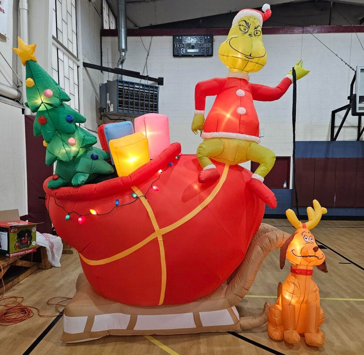 Gemmy 12ft Grinch on Sleigh with Max Lighted Inflatable
