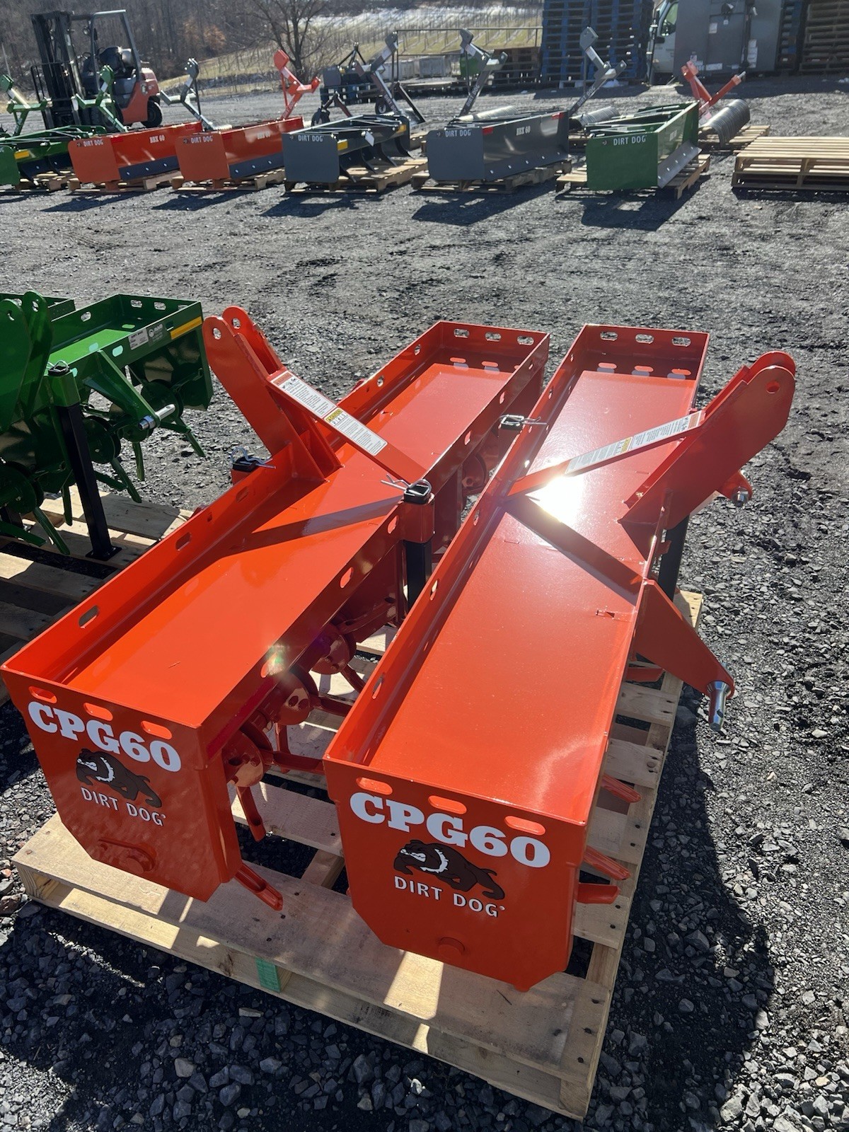 New Dirt Dog Plug Core Aerator 5' in Orange