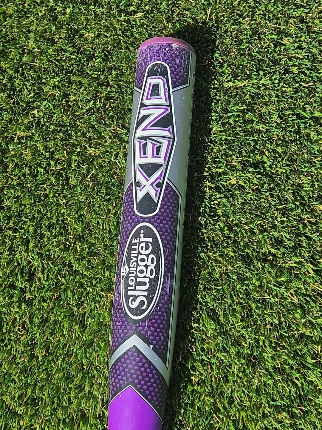 Louisville Slugger Xeno Fastpitch Softball Bat 31 in/21 oz -10 FPXN14-RR Purple