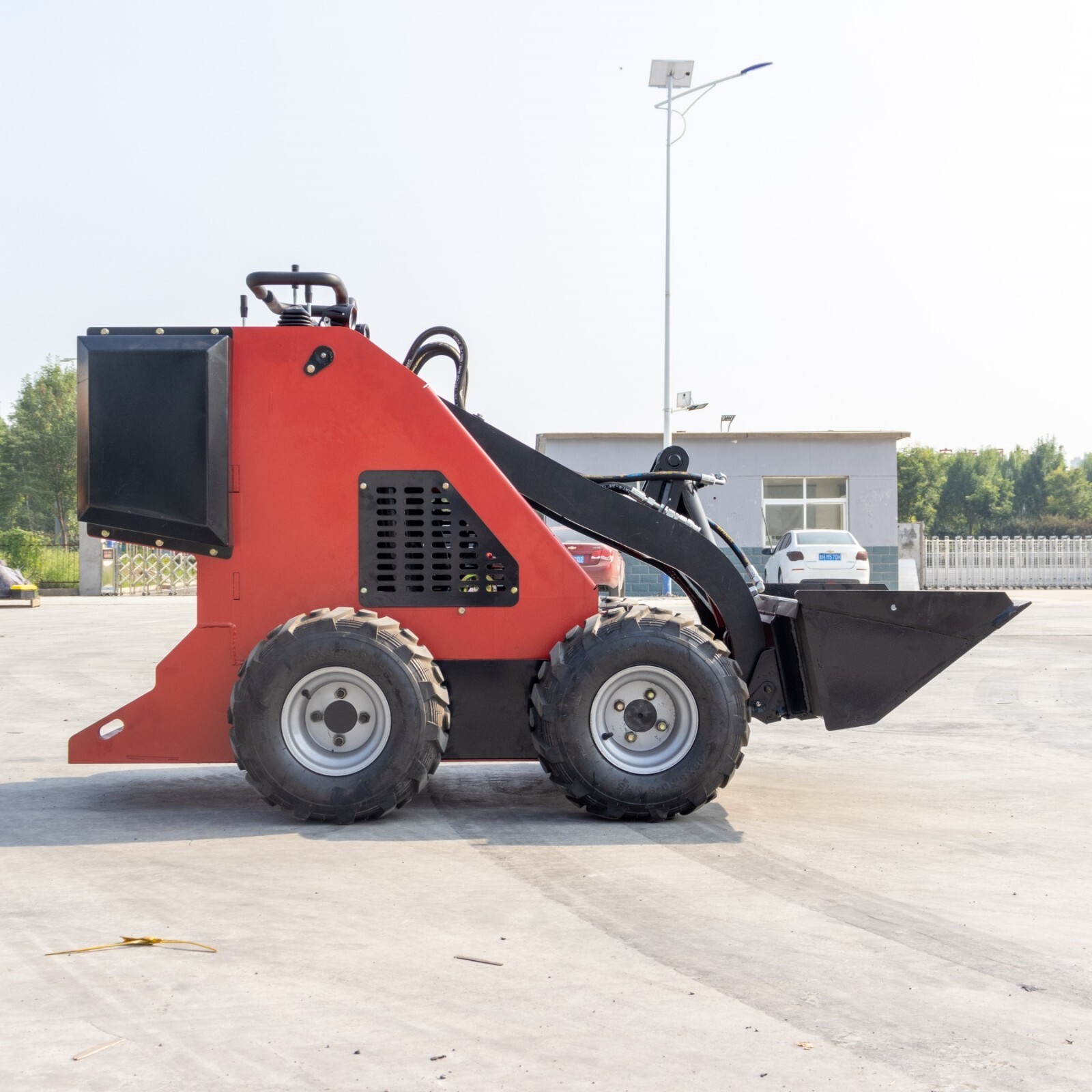 GA/TX pickup 320kg Wheel Type Mini Skid Steer Loader 13.5HP B&SEngine