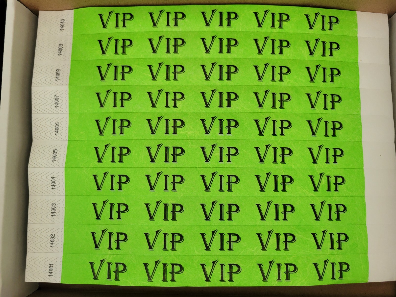 100 3/4" NEON GREEN VIP TYVEK WRISTBANDS,  PAPER WRISTBANDS, EVENT WRISTBAND