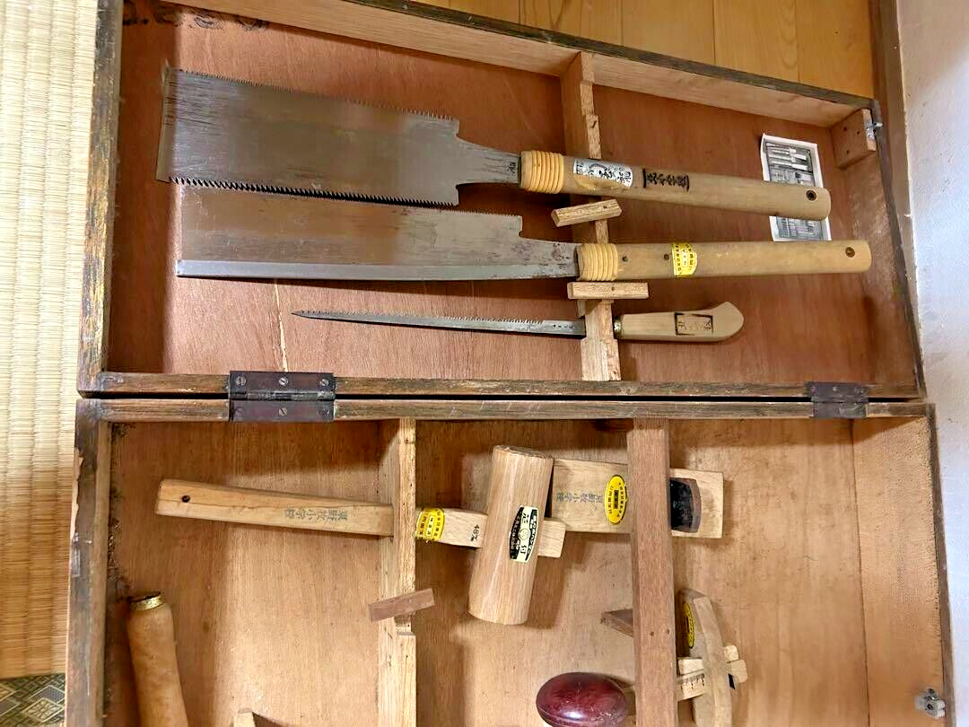 Japanese Vintage Carpenter Tool Set Hand plane Hand saw Chisel etc With big case