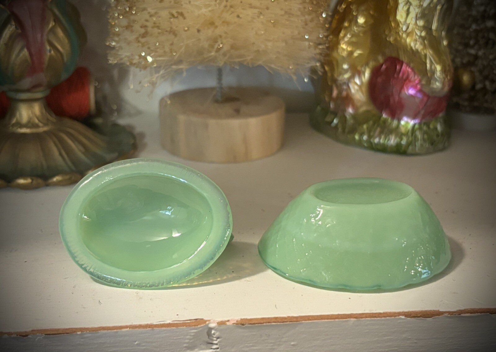 TINY Jadeite Green Glass Chicken Hen on Nest set only 2 1/2" EXC COND