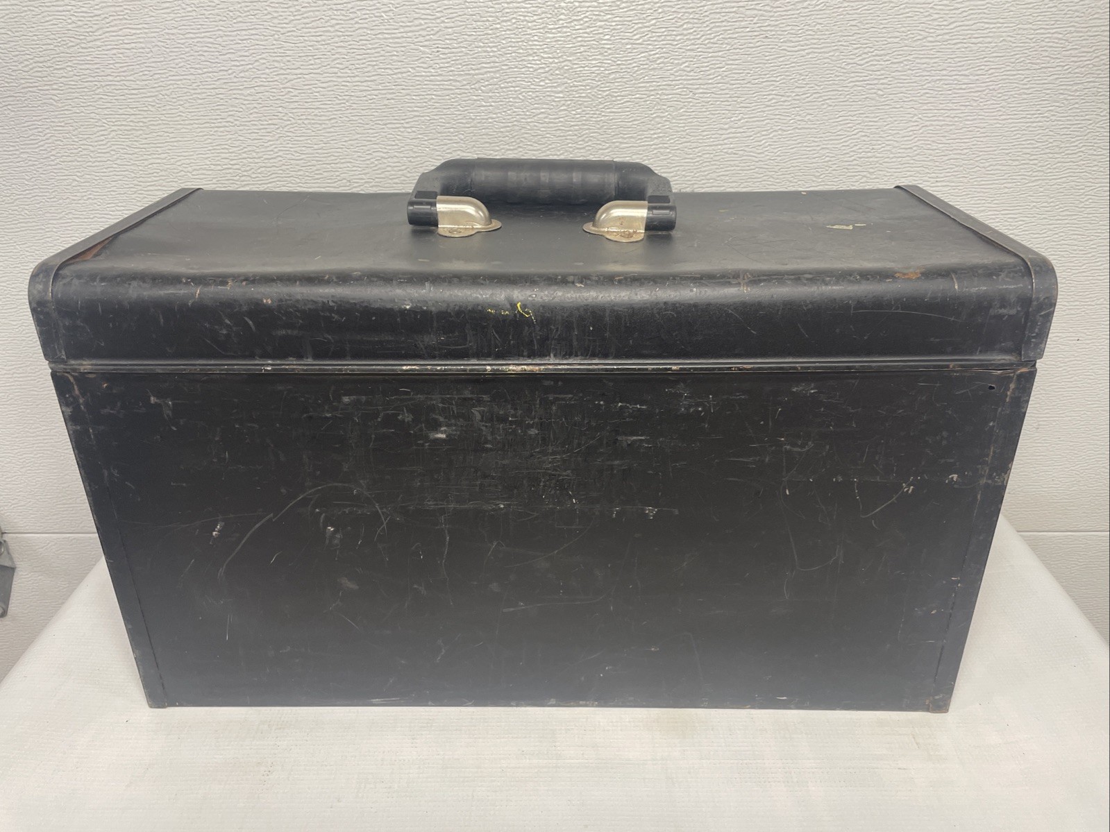 VINTAGE EXCEL 20" STEEL TOOL BOX w/TRAY 3 Drawer Structurally In Good Condition