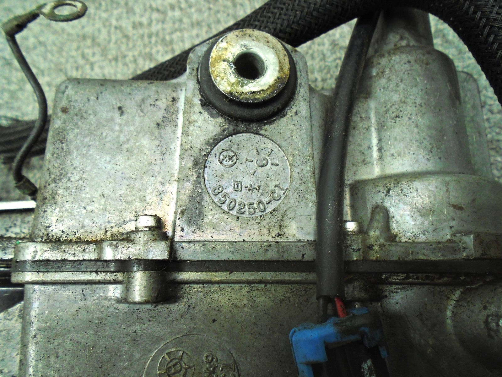 MERCURY FUEL PUMP/VST VAPOR SEPERATOR ASSY 855432A2 OPTIMAX 200-225 HP OUTBOARD