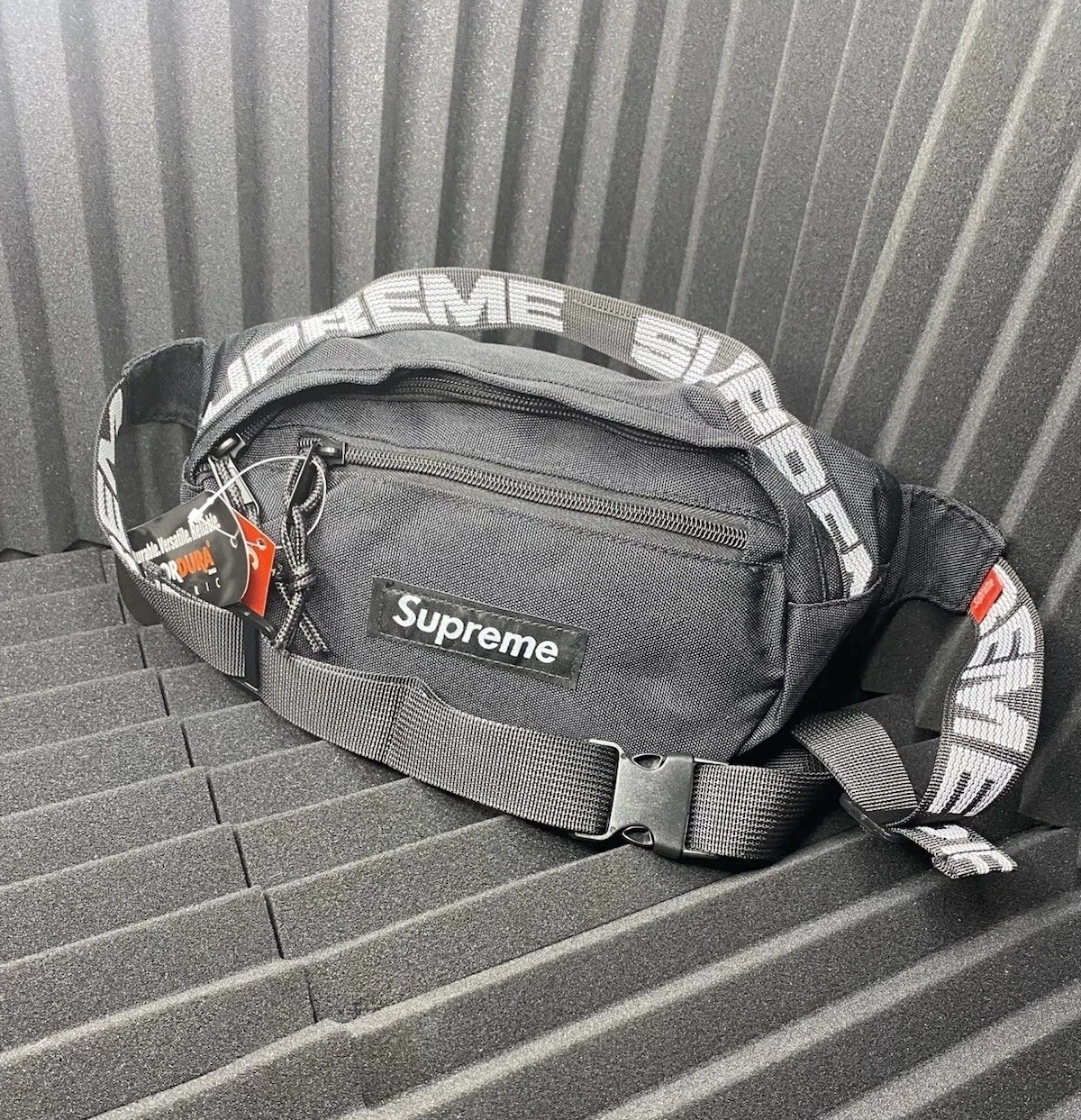 SUPREME Waist Bag (SS18) Black