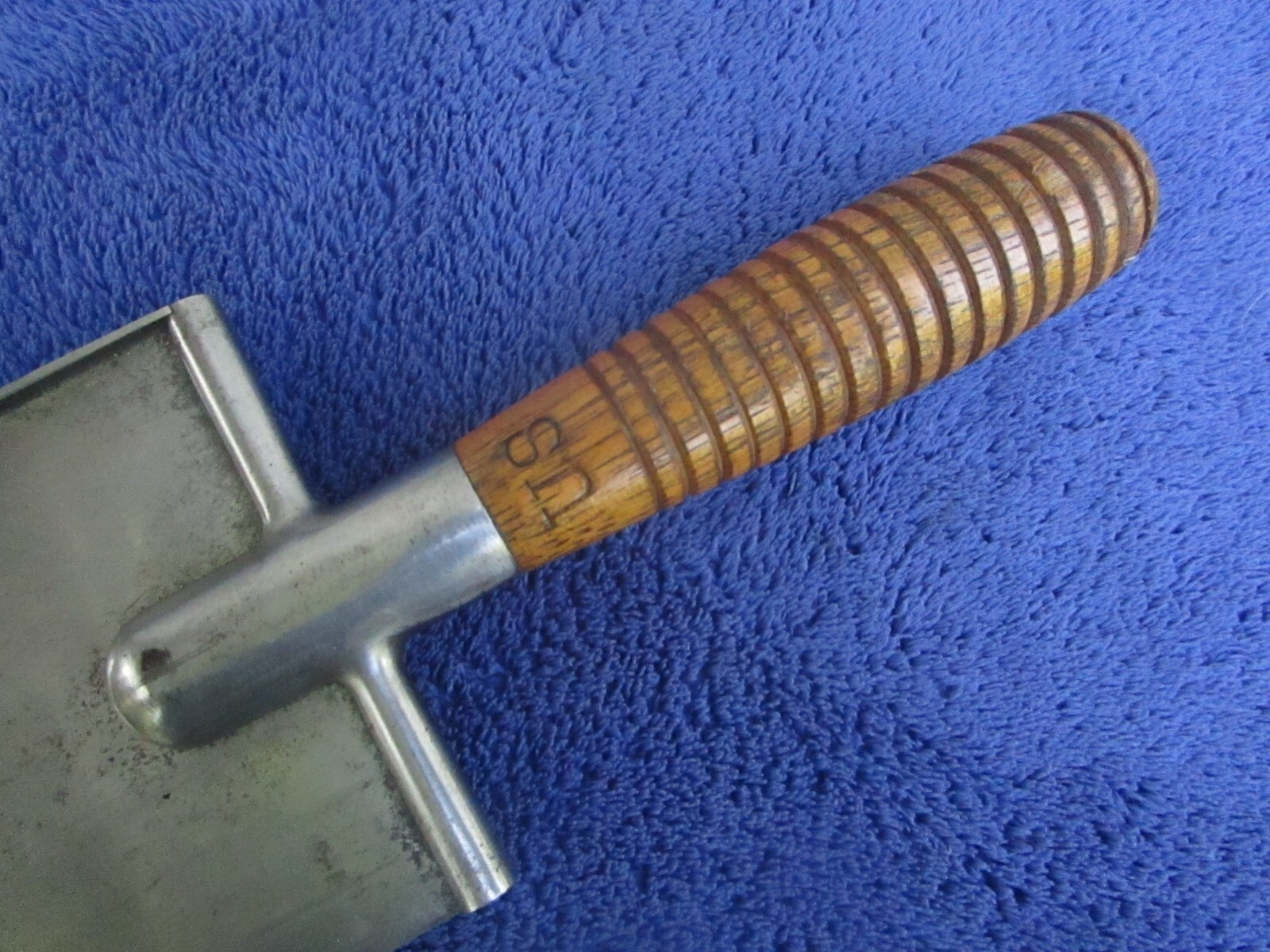 ANTIQUE ORIGINAL US M1873 BAYONET STYLE ENTRENCHIG TOOL KNIFE AND SCABBARD