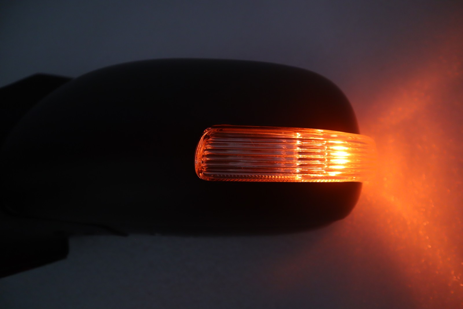 NEW Manual Fold LED Signal Side Mirror For 2003~04~05~06~07-2008 TOYOTA COROLLA