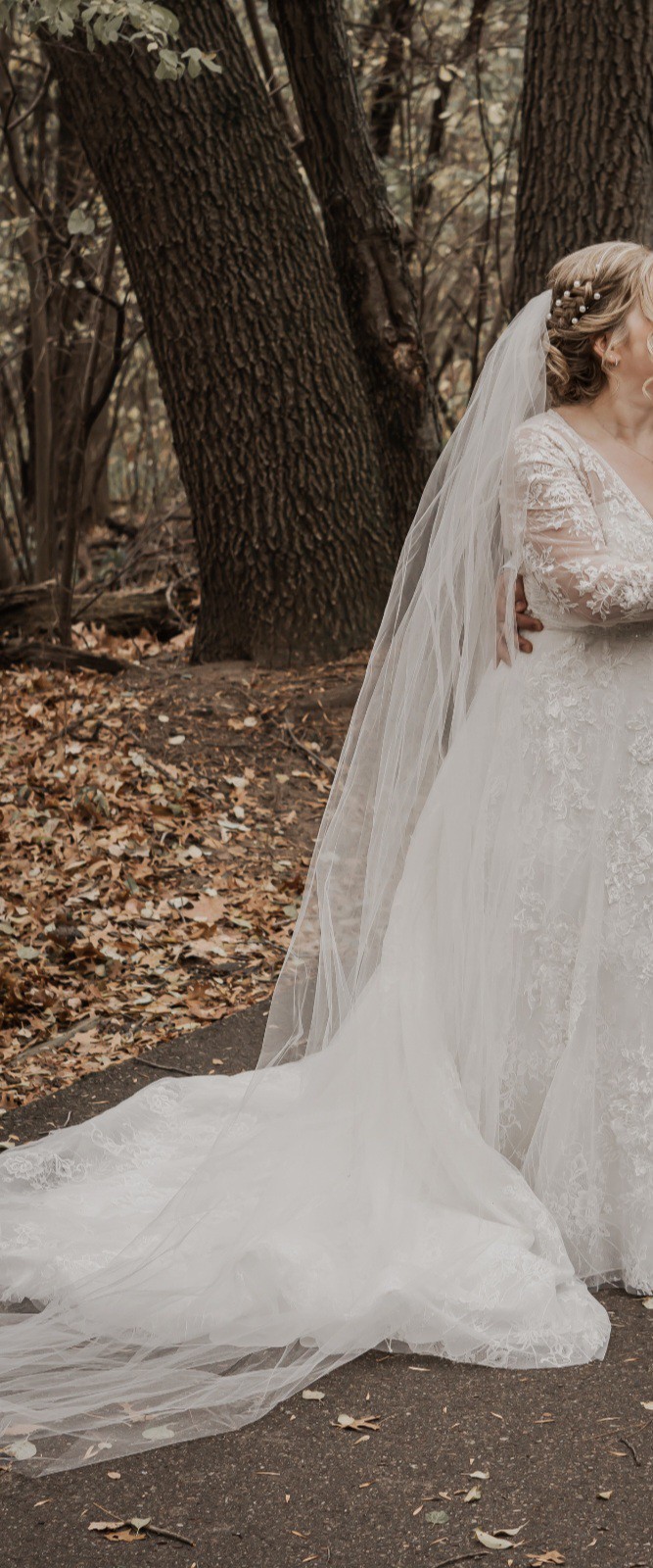 Raw edge cathedral veil 108in long, Worn One Bride. #wedding