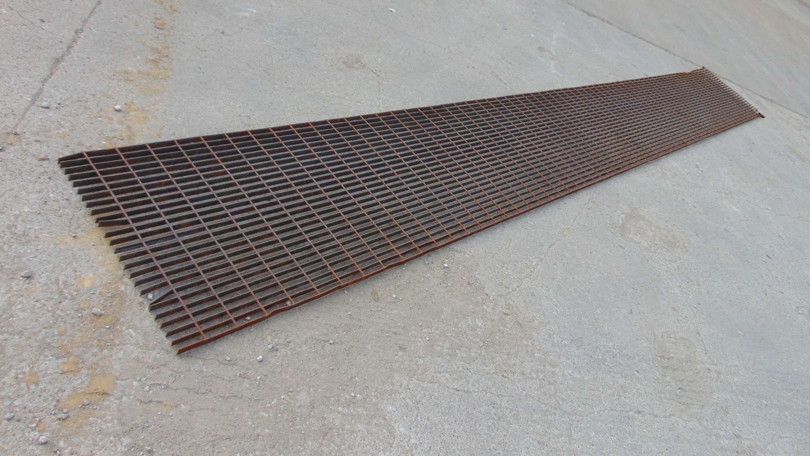 Steel Grating - 29-3/4" x 21' x 1" - Walkway, Drain Cover, Decking