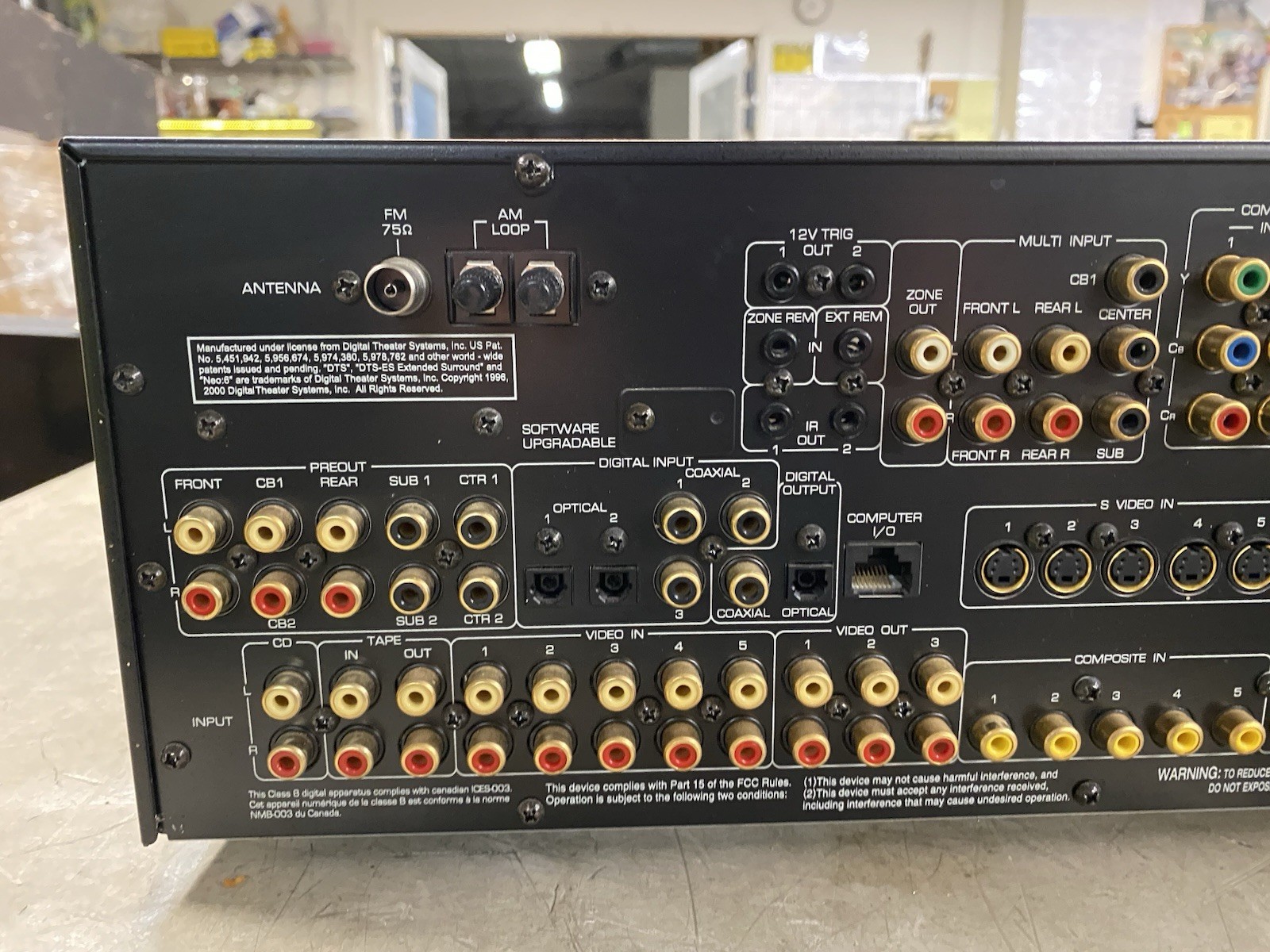 Rotel RSX-1055 Surround Sound A/V Receiver - SHOWN WORKING