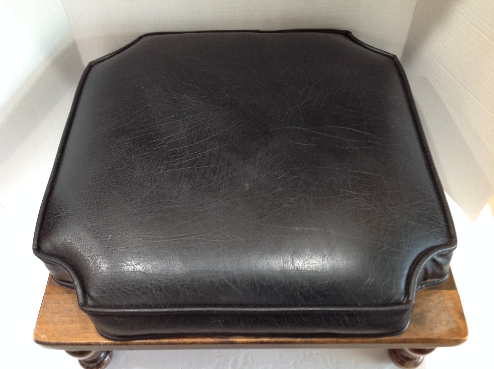 VINTAGE ETHAN ALLEN MCM STACKABLE VINYL WITH WOOD BASE FOOTSTOOL OTTOMAN