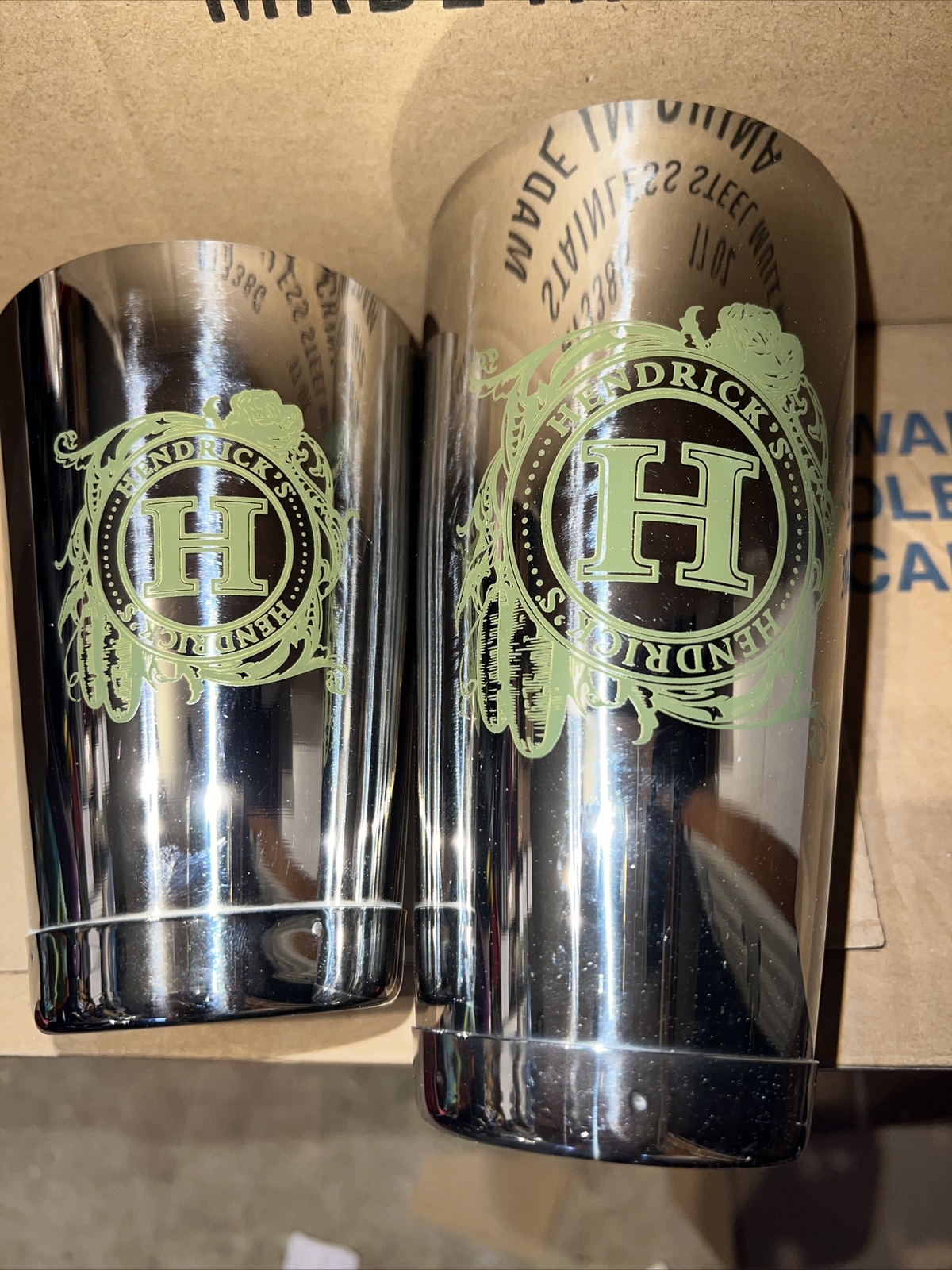 Hendricks 2 piece Boston Shaker set. stainless steel commercial grade