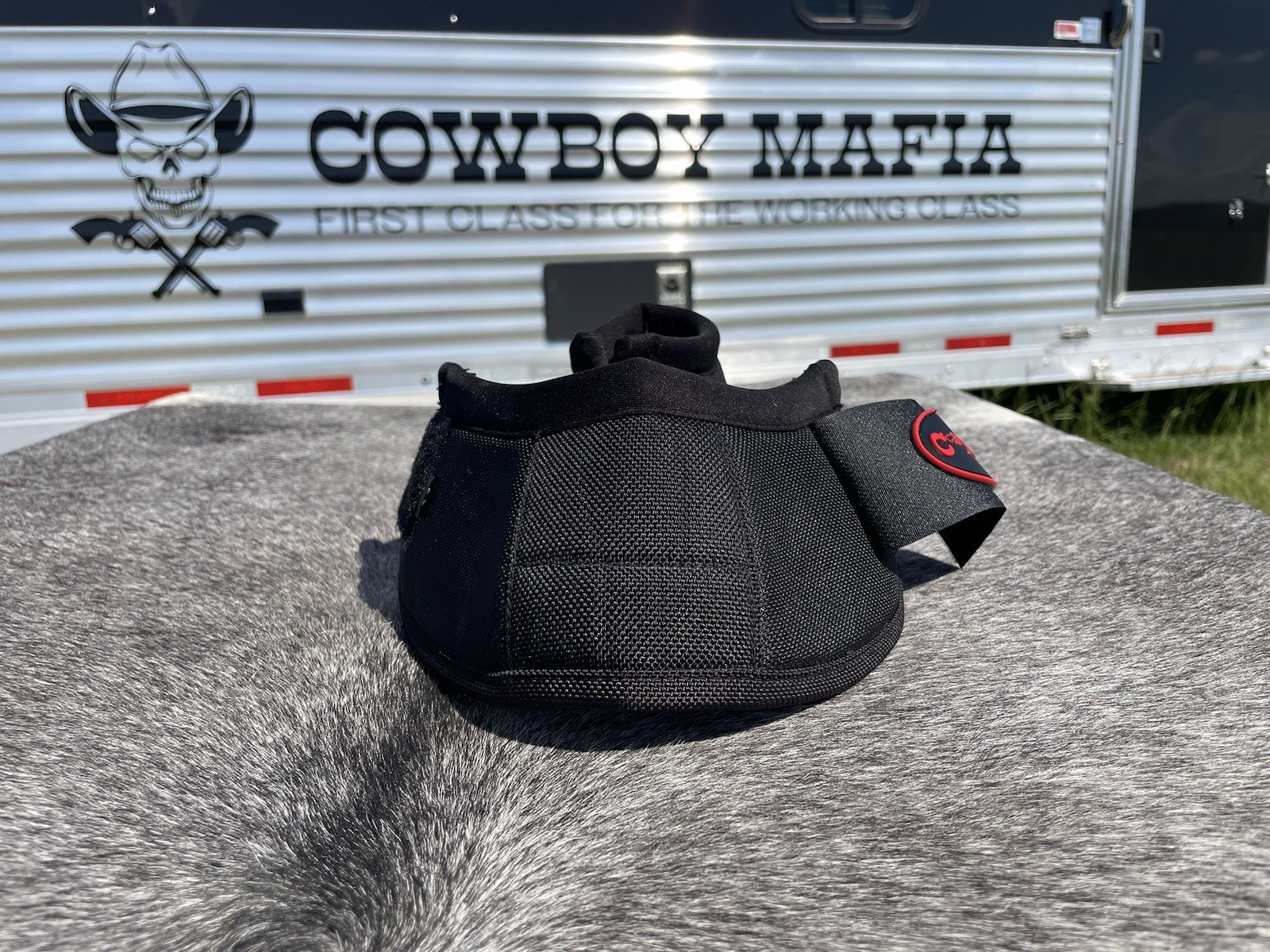 CM SureStep Bell Boots Black MEDIUM