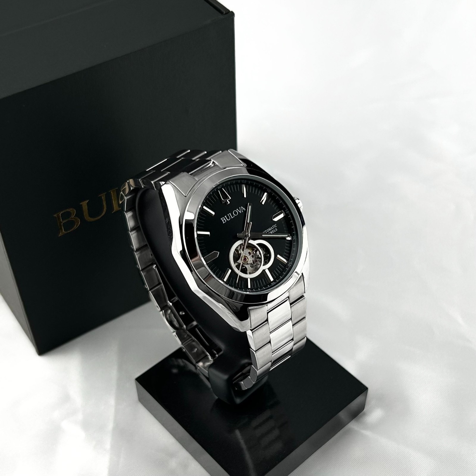 New w/box/Bulova Classic Surveyor 96A270 black Dial Men's Automatic Watch 42mm