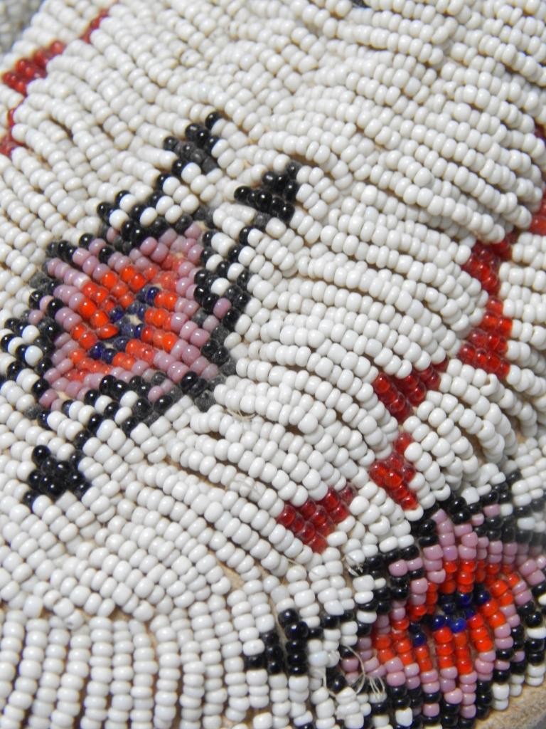 ANTIQUE 1915-20s SINEW FULLY BEADED NO. CHEYENNE HARD SOLE MOCCASINS - MONTANA