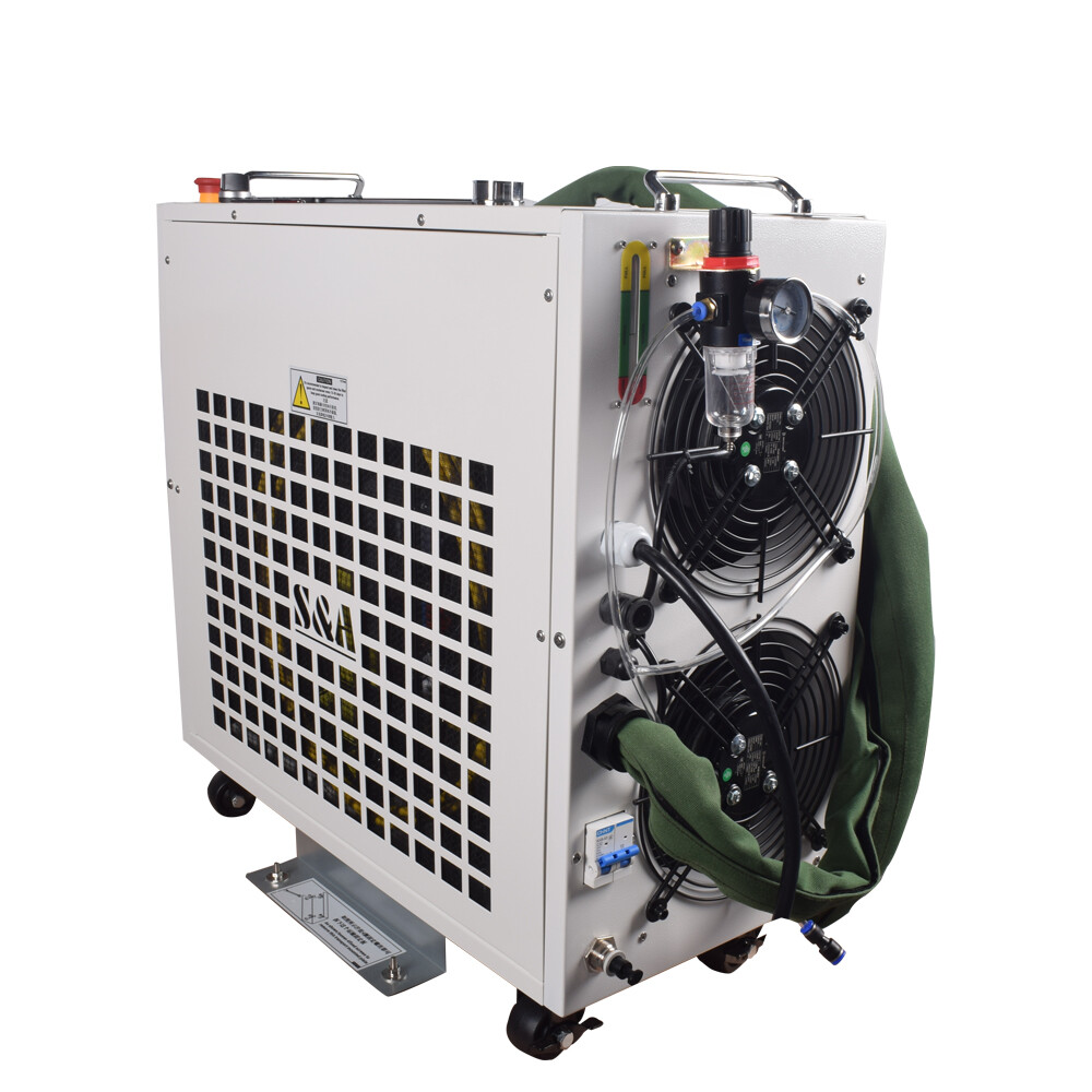 Handheld 1500W Fiber Laser Cleaning Machine Laser Remove Rust/Oil/Paint Cleaner