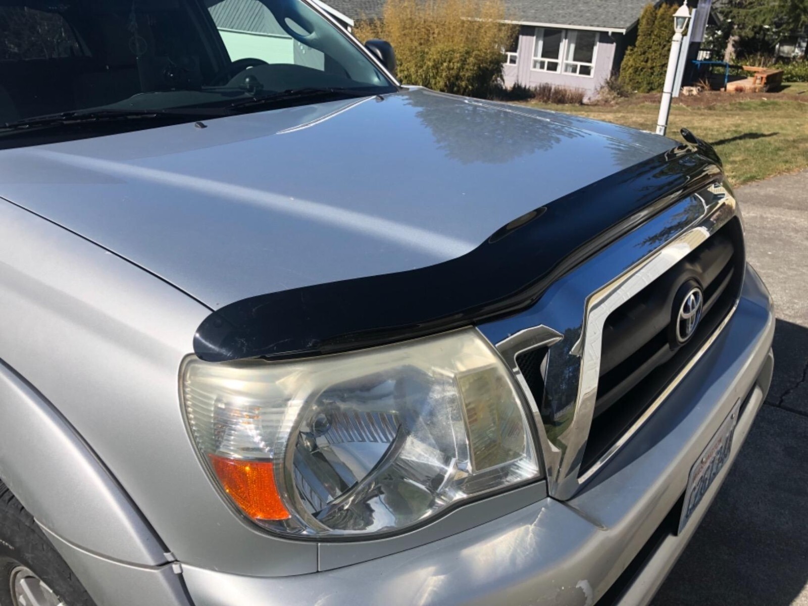 BugFlector II Hood Protector Bug Shield Deflector for 2005-2011 Toyota Tacoma