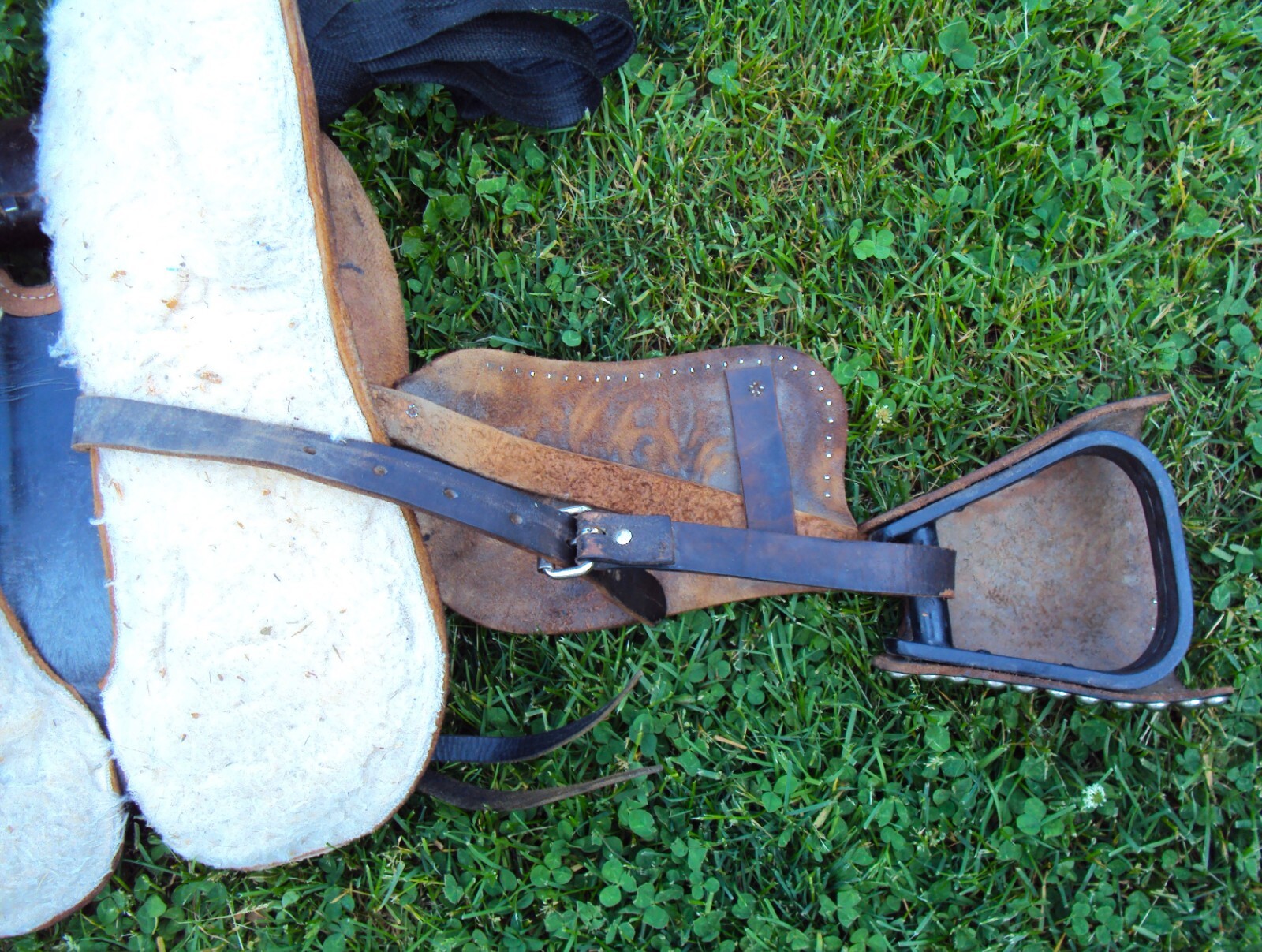 THE AMERICAN Childs Show Saddle- 12" - SILVER/Padded Seat -Tooled Design- GREAT!