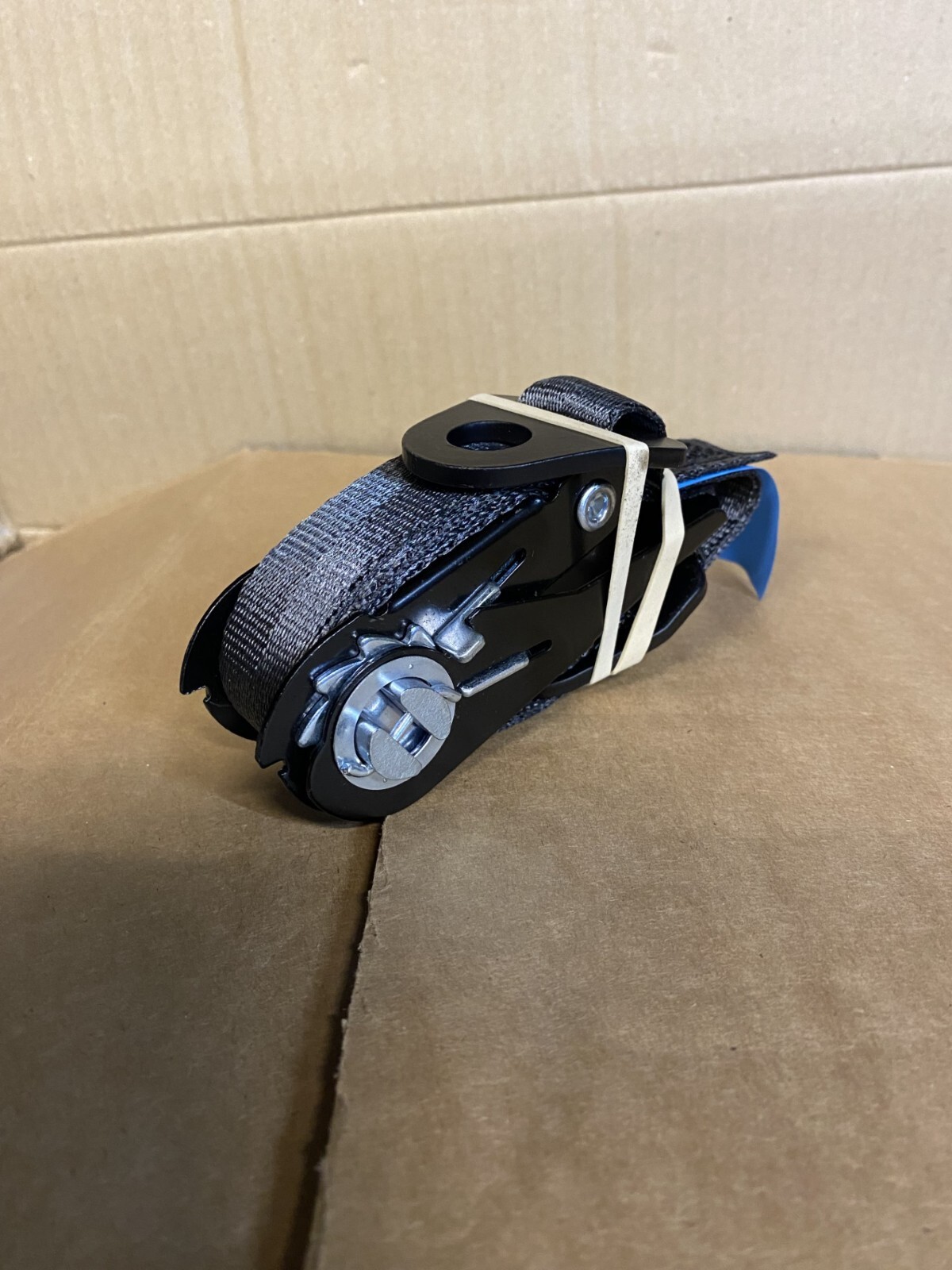 Fold up Jerrycan Holder Ratchet Strap 25mm 1m with Anchor Plates LC400daN Black