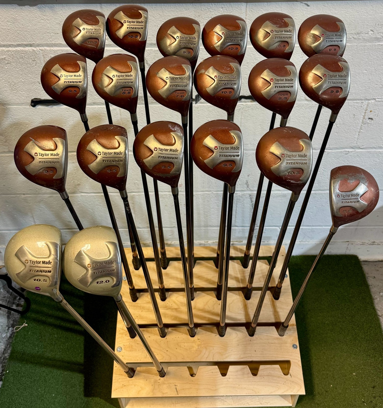 Wholesale Lot of 20 Golf Clubs - TaylorMade Drivers