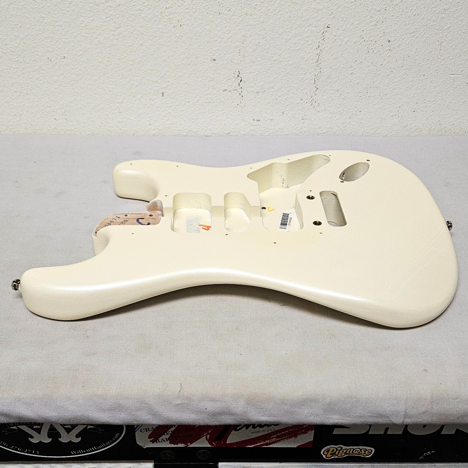 2016 Fender American Elite Strat Alder Body Olympic Pearl White for USA Guitar