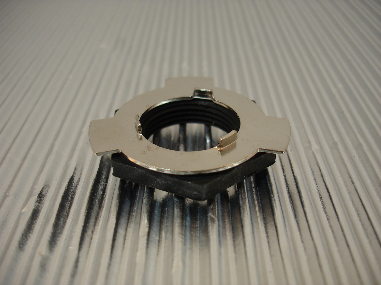 NUT LOCK TAB MAINSHAFT BEARING HARLEY TRANSMISSION 4 SPEED KNUCKLE PAN SHOVEL