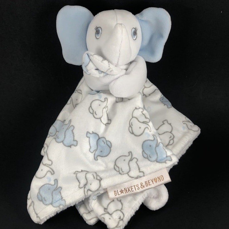 NWOT Blankets & Beyond Elephant White / Blue Plush Mini Security blanket Lovie