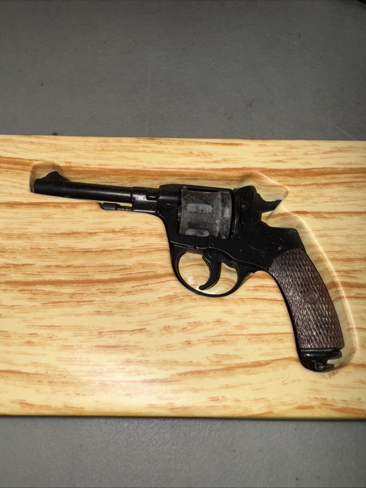 Armodelli Da Collezione Armodello A15 Scala 1:2,5 La Guerra Appears Al Chiodo