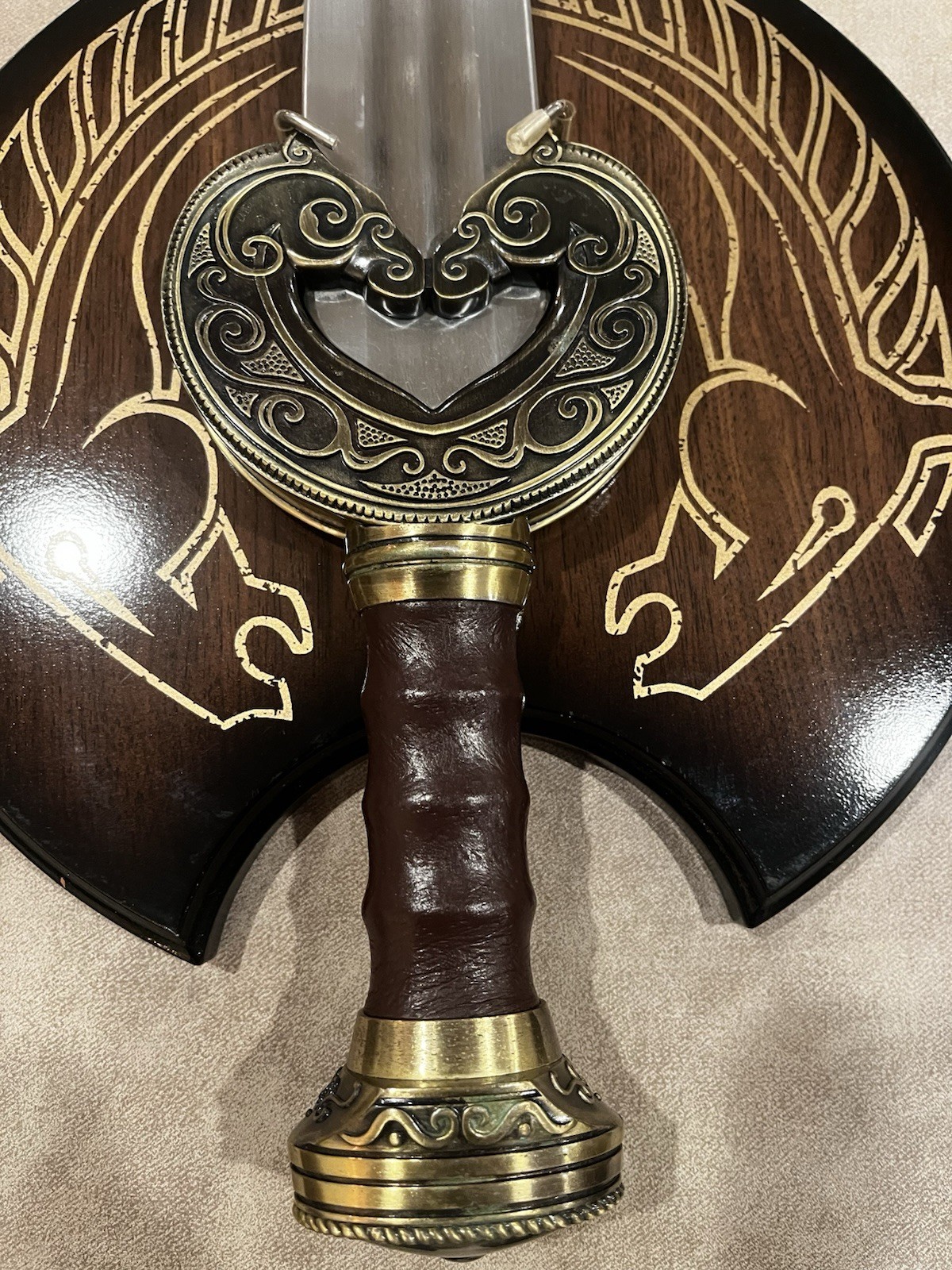 United Cutlery Herugrim Sword Of Theoden /Plaque LOTR Officially Licensed UC1370