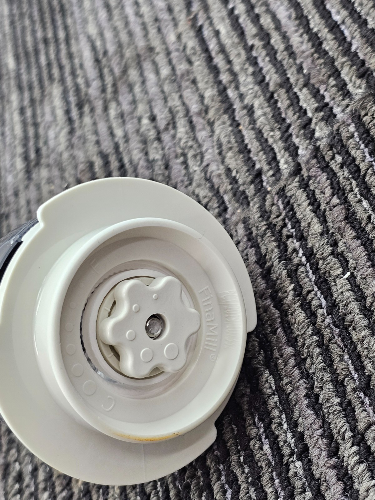 Finamill Finapod MAX Pod Grinds Spice Grinder Adjustable