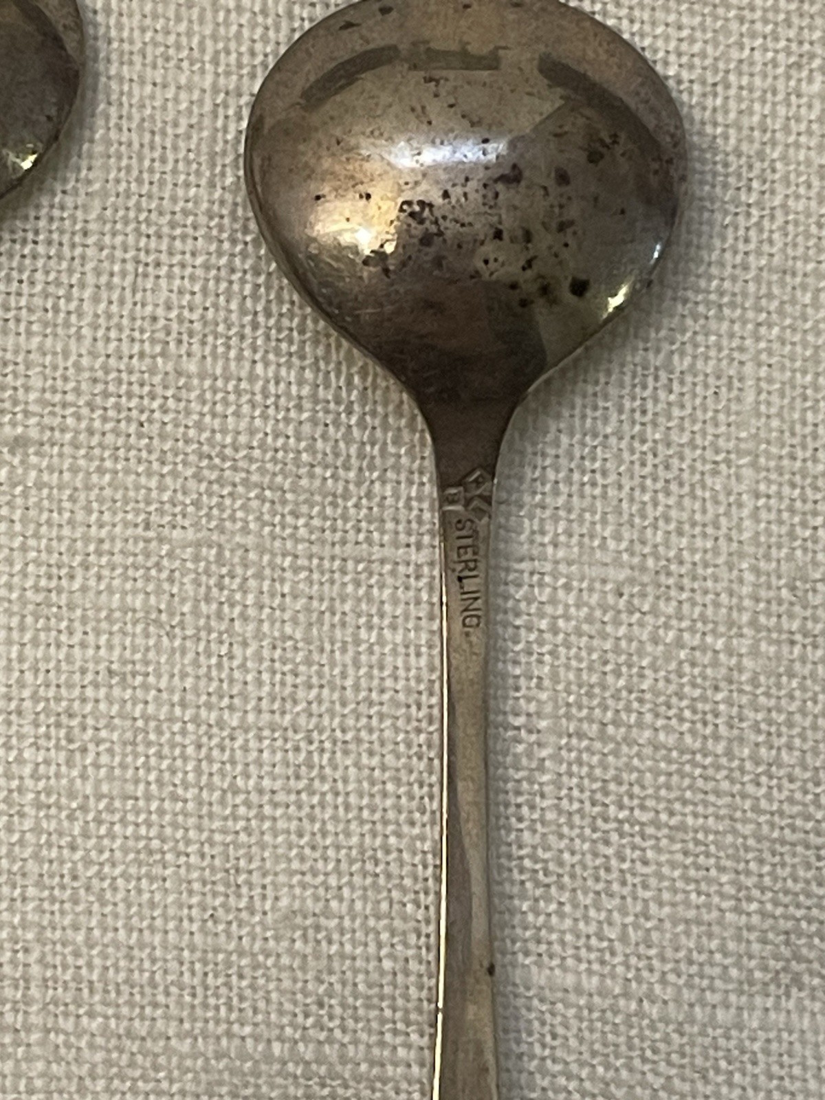 4 Victorian Sterling Silver Colbalt Salt Cellars with spoons (2 Stlg) 156g .925