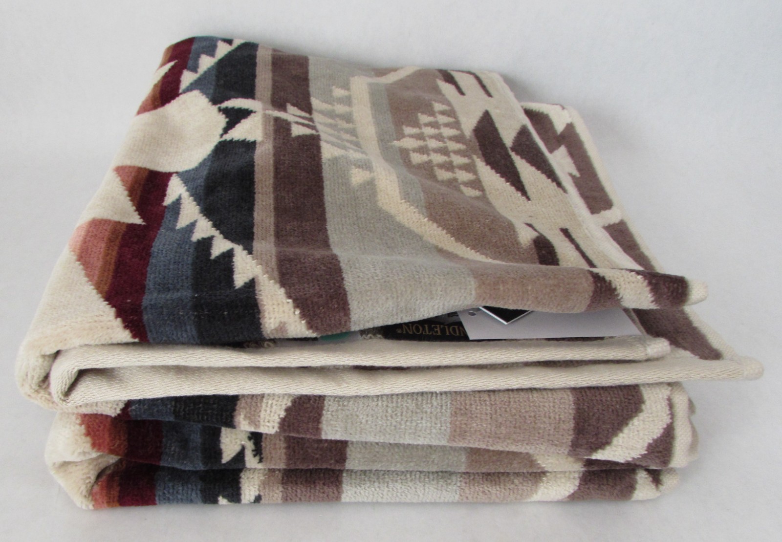 Pendleton Jacquard 2 Hand Towel Set White Sands Collection Tan 18" x 30" Towels