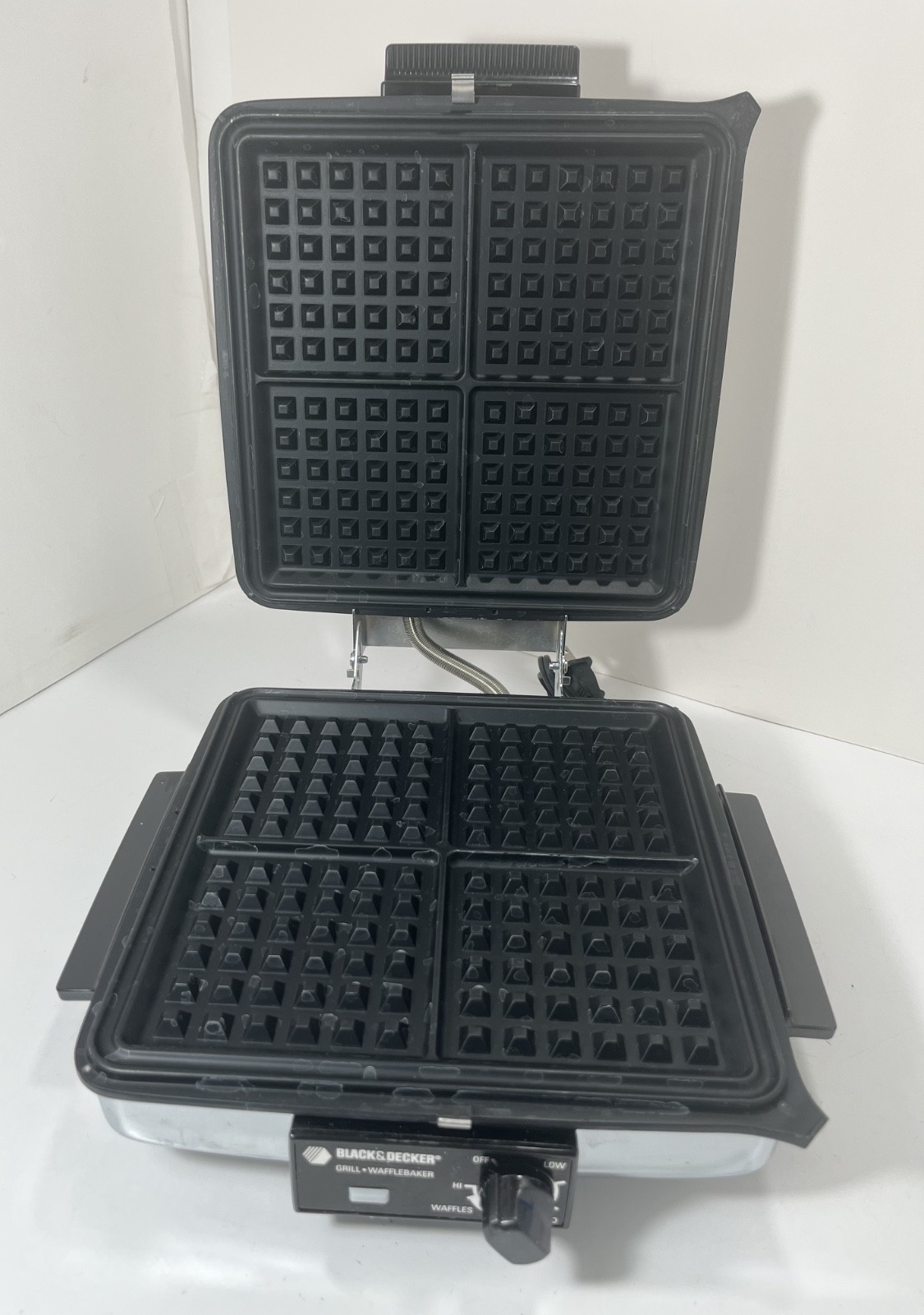 BLACK & DECKER Grill Waffle Baker Maker Iron G48TD Type 2 Chrome - TESTED 🧇